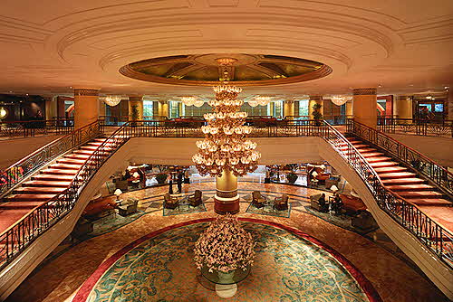 Shangri-La-Makati-Main-Lobby