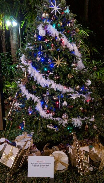  Saxaphone embellishes Art Deco Tree